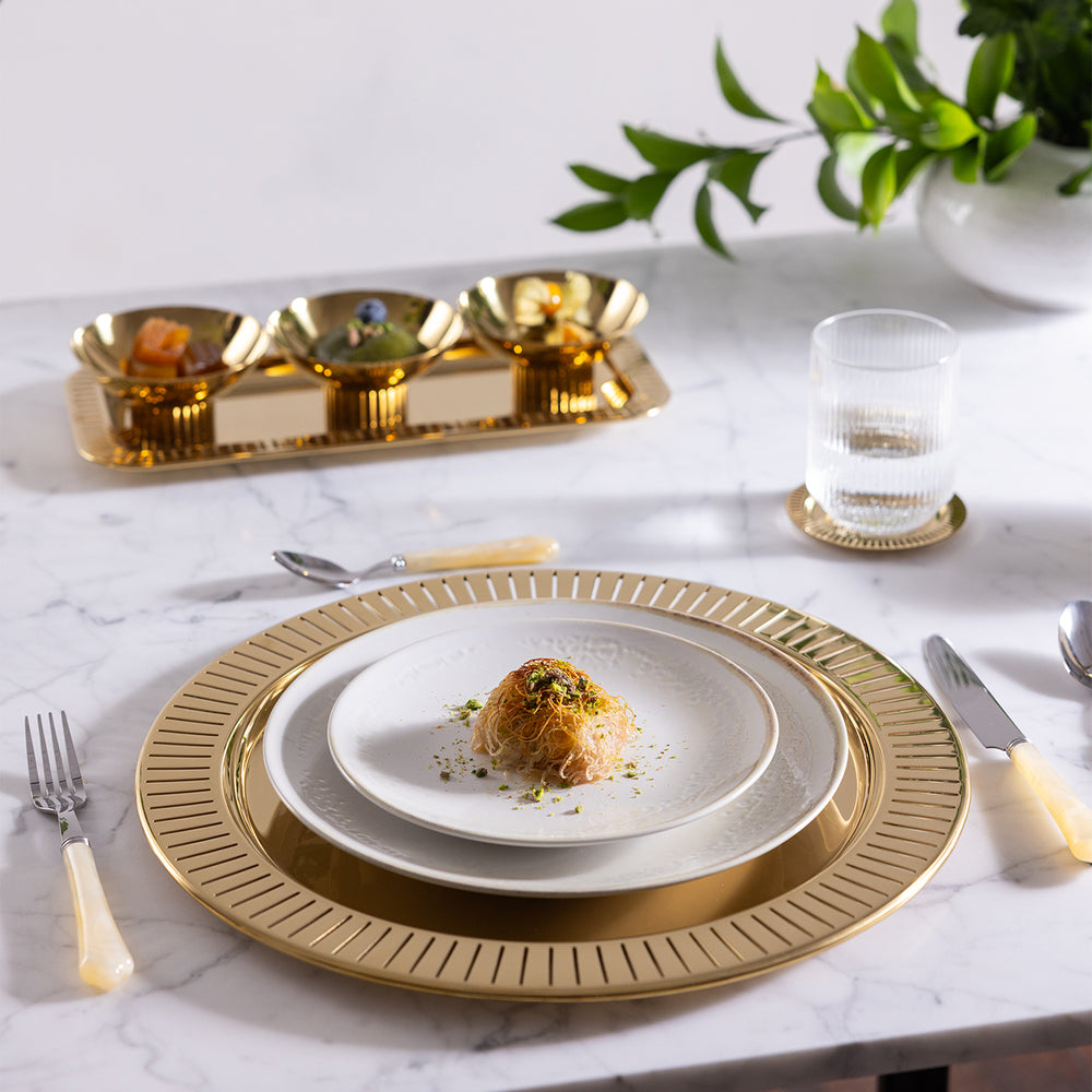 Striations Serving Tray Round, Gold