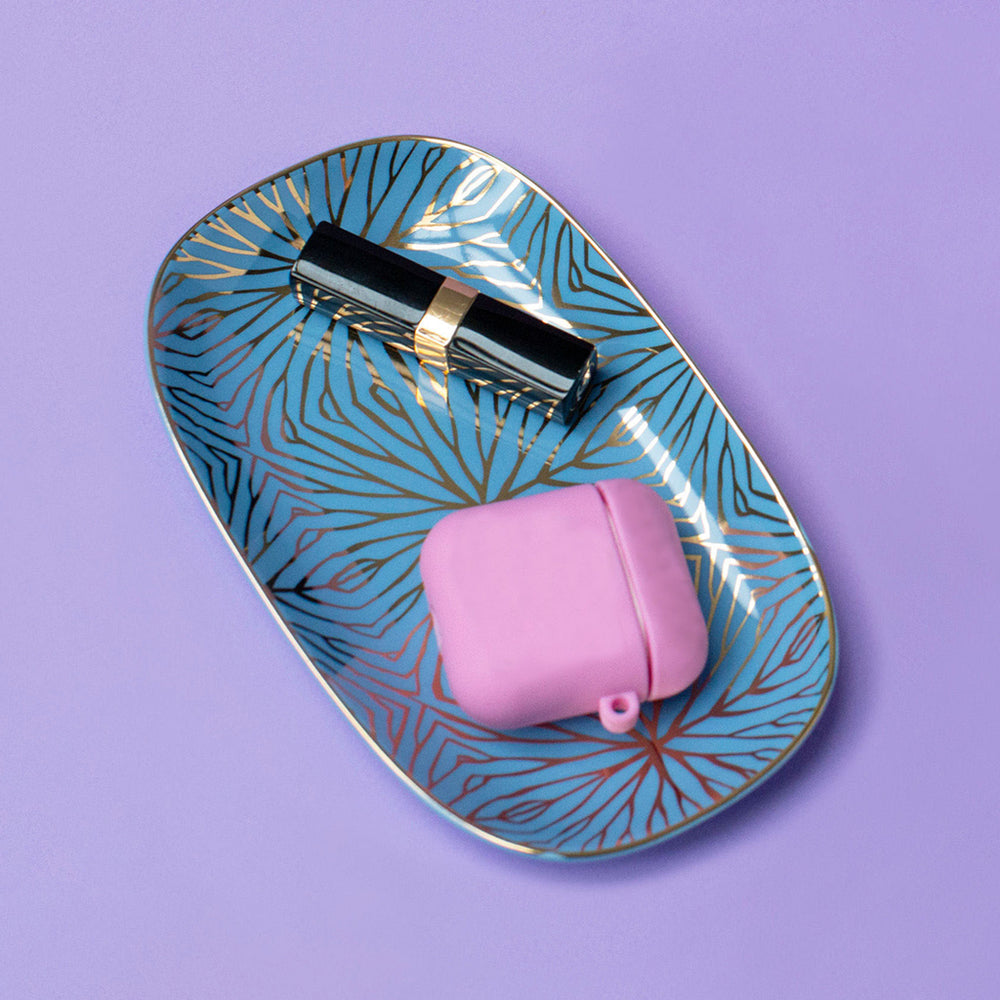 Official image for TALIANNA is created through a mother-daughter design collaboration